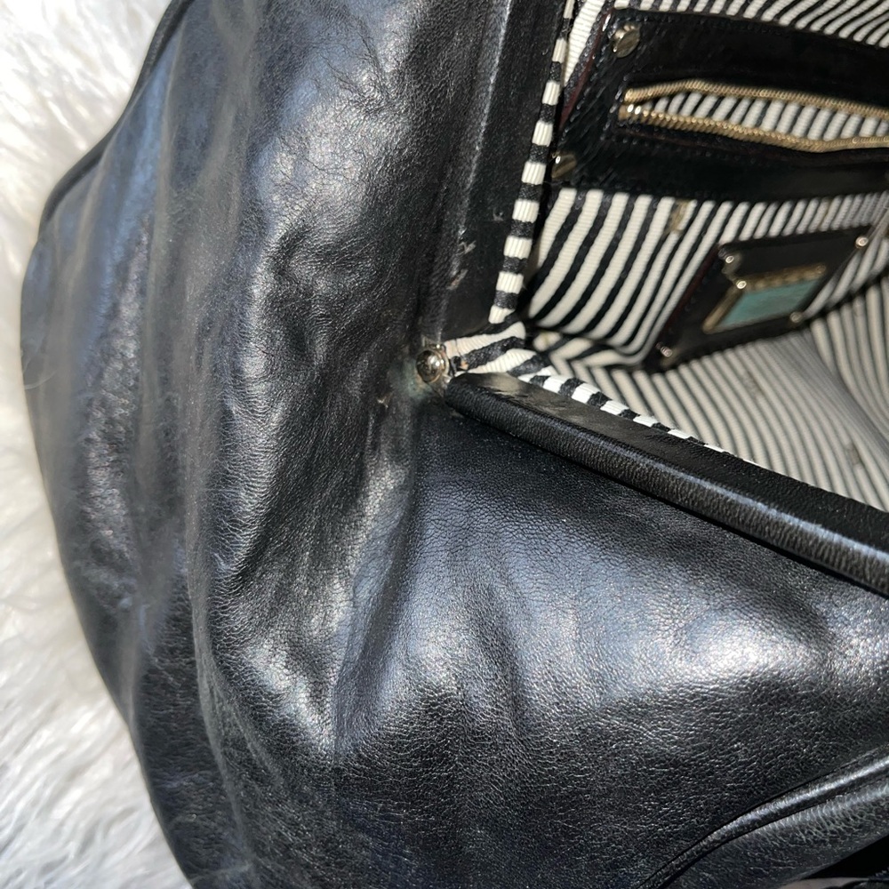 Authentic Black and cream L.A.M.B
Satchel Handbag by Gwen Stefani - Picture 13 of 14